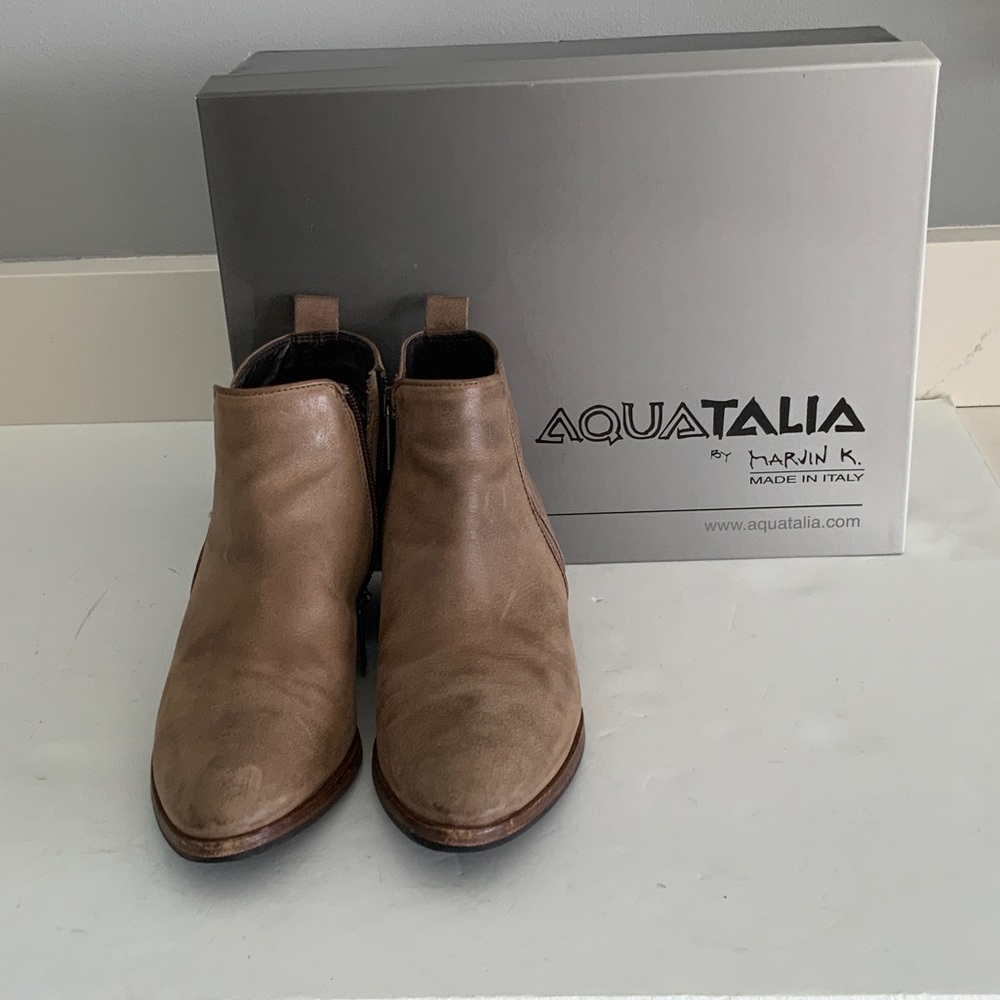 Aquatalia boots